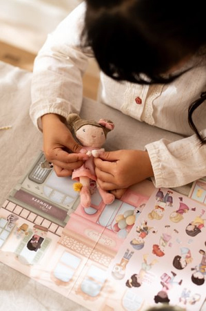 Little Dutch Książeczka z naklejkami Rosa na zakupach