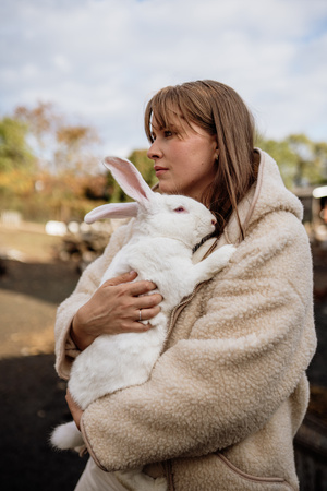 Mimimi -  Kurtka z wełny merino - almond