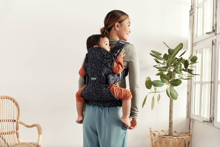 BABYBJORN ONE AIR 3D MESH - nosidełko, Antracyt/Leopard