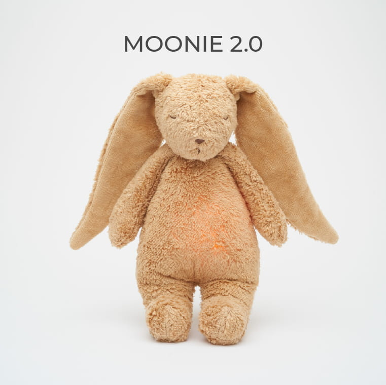 MOONIE 2.0 Szumiący Króliczek Organic z Lampką - Cappuccino