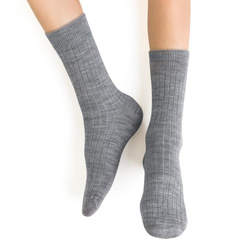 Steven - Skarpetki z wełny merynosów bezuciskowe w prążki dziecięce -szary