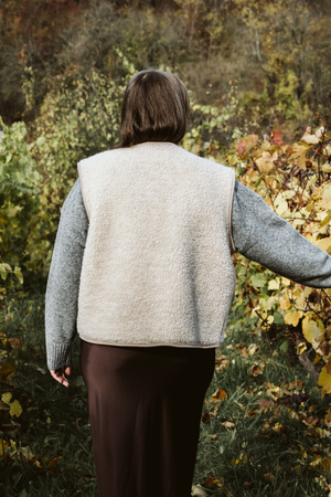 Mimimi -  Kamizelka z wełny merino - almond