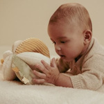 Little Dutch Piłeczka sensoryczna Newborn Naturals