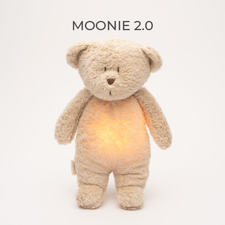 MOONIE 2.0 Szumiący Miś Organic z Lampką - Sand