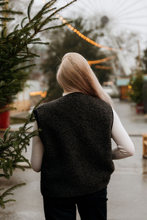 Mimimi -  Kamizelka z wełny merino - czarna