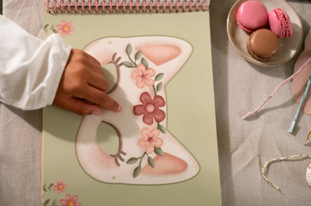 Little Dutch Kreatywny zeszyt z nożyczkami Rosa & Friends