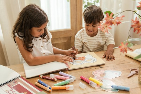 Little Dutch Kreatywny zeszyt z nożyczkami Rosa & Friends