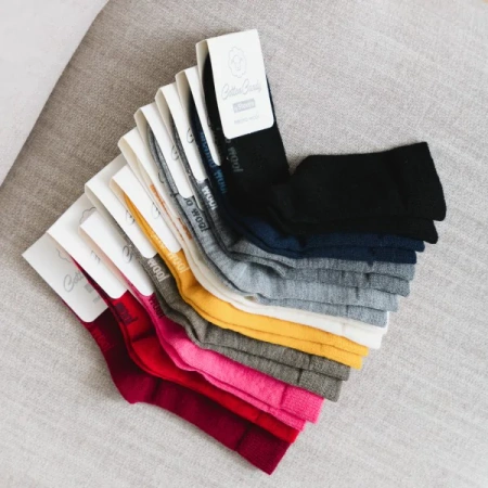 Steven - Skarpetki z wełny merynosów dziecięce - Czarny