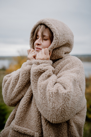 Mimimi - Hoodie bluza z wełny merino - beż