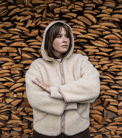 Mimimi -  Kurtka z wełny merino - almond