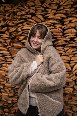 Mimimi -  Kurtka z wełny merino - beż