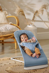 BABYBJORN - leżaczek BLISS Woven, Petal Quilt, Niebieski