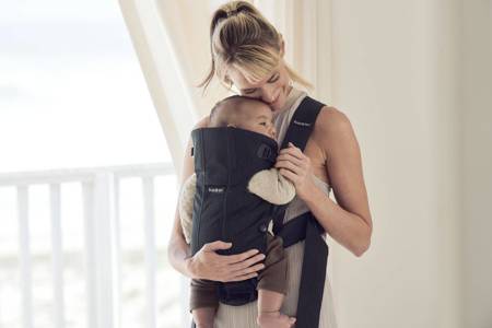 BABYBJORN MINI 3D Mesh – nosidełko, Czarny