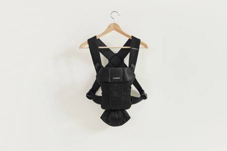 BABYBJORN MINI 3D Mesh – nosidełko, Czarny