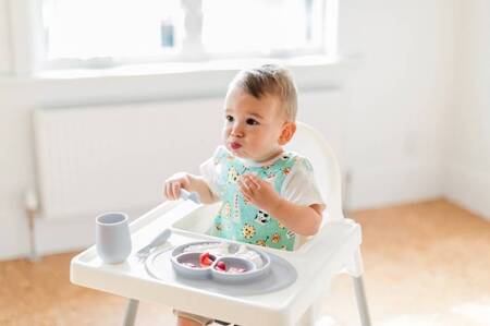 EZPZ Komplet naczyń silikonowych Mini Feeding Set pastelowa szarość